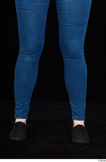 Ellie Springlare black sneakers blue jeans calf 0001.jpg